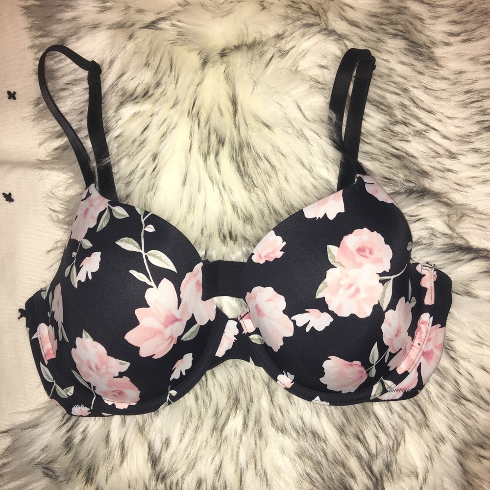 Victoria Secret Pink Floral Lightly Lined Bra